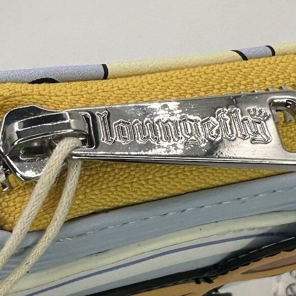 Loungefly Disney Mickey Mouse Waffle Scented Small Zip Wallet - Picture 4 of 5